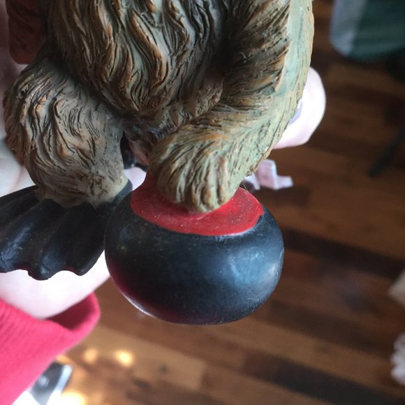 Beaver curling Christmas ornament set of 2 new with tags - Picture 3 of 4